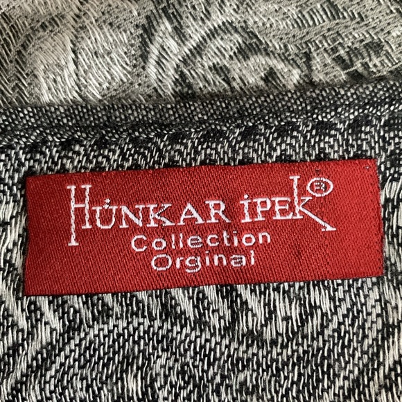 SOLD - Not For Sale
Beautiful Turkish wrap - Picture 8 of 8